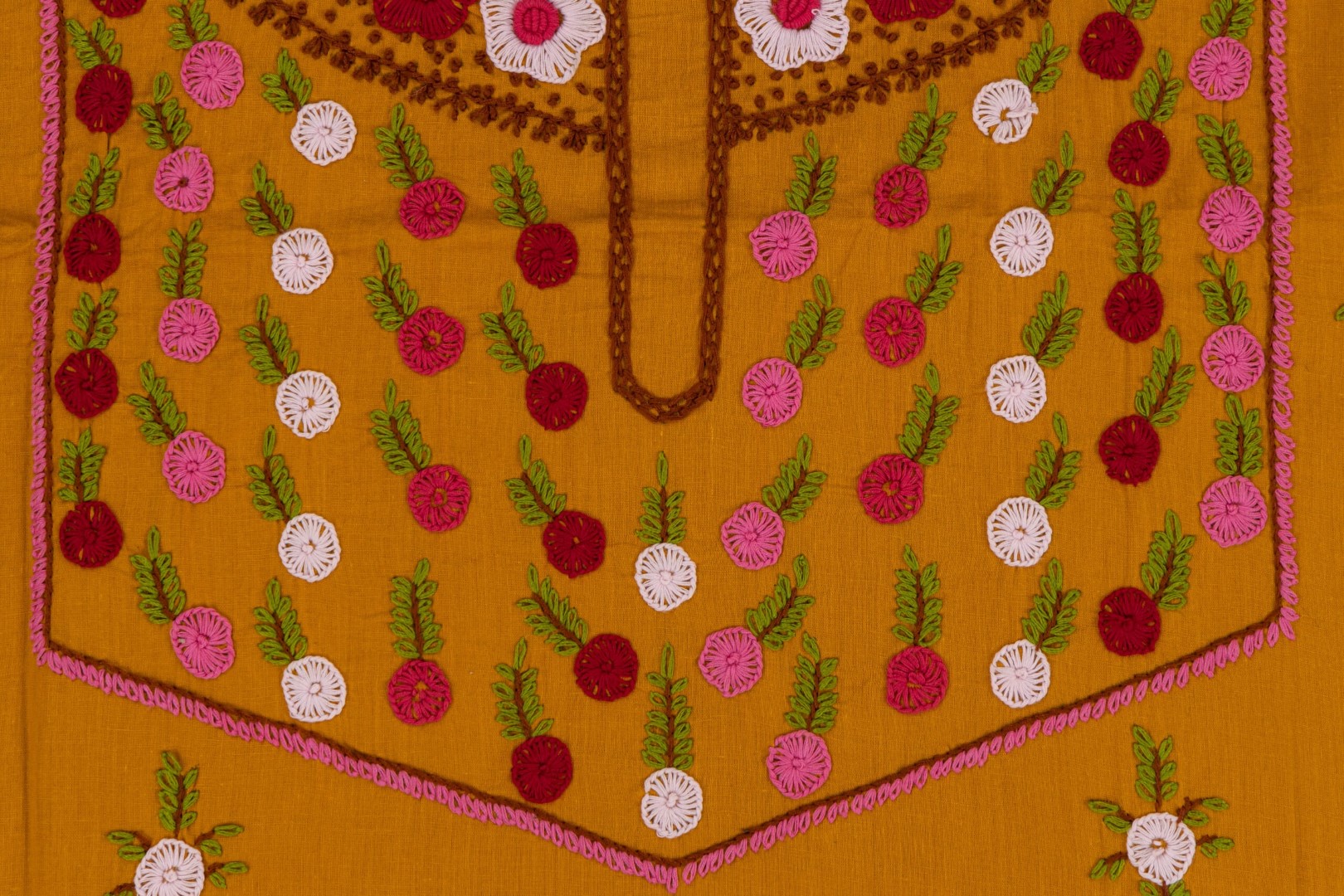 Adrika’s unstitched cotton 3 piece kurta set with floral hand embroidery