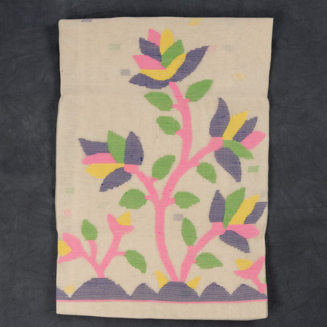 Adrika’s Muslin Dhakai Jamdani Unstitched Kurti & Dupatta