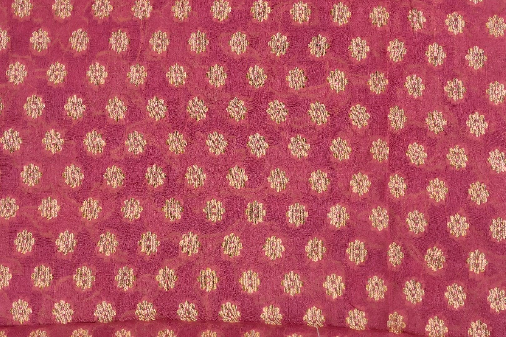 Adrika's luxurious Pure Handloom Banarasi set
