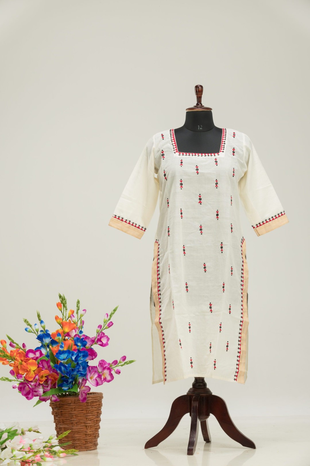 Mangalgiri Cotton Kurti with Intricate Hand Embroidery