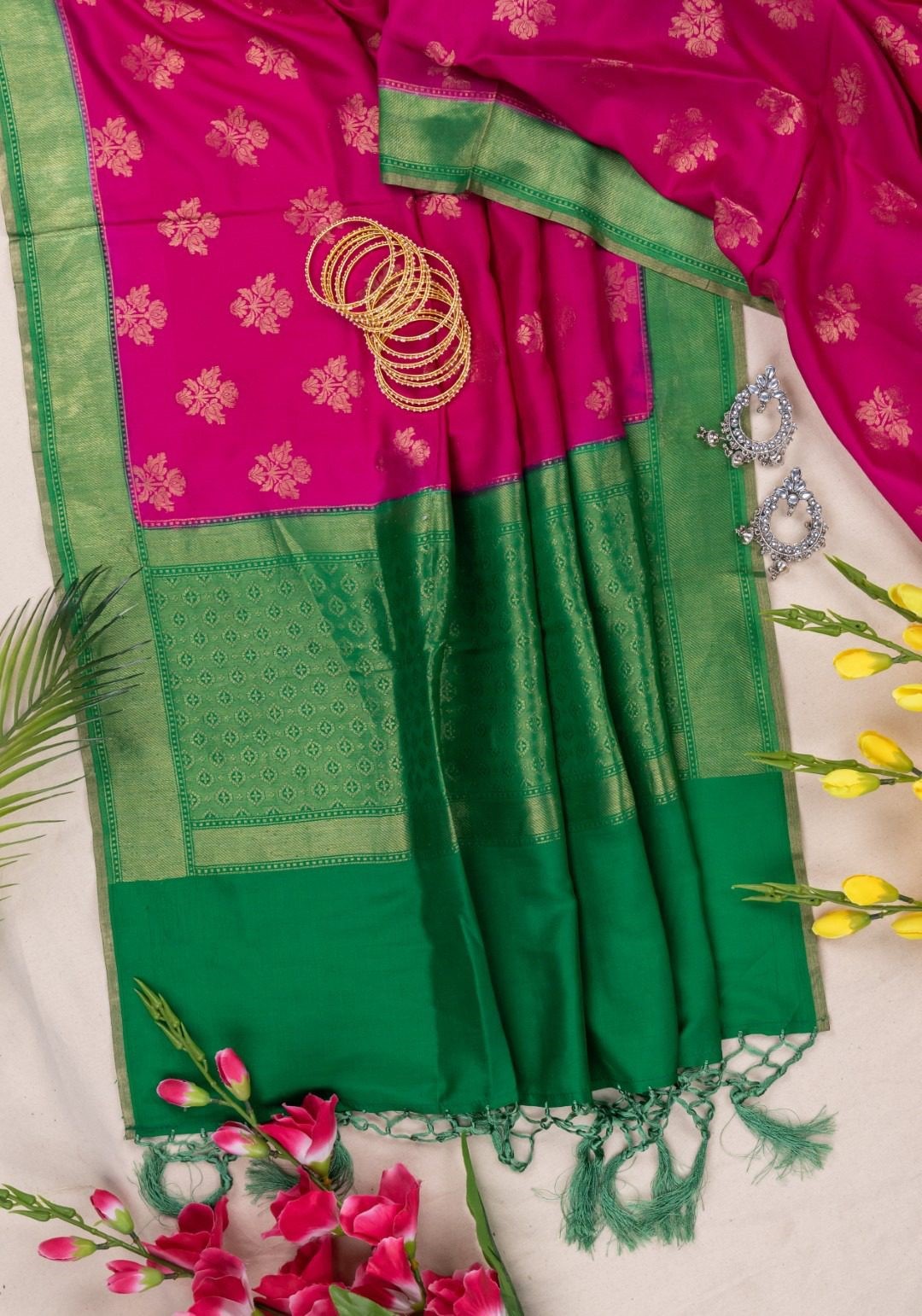 Banarasi Katan Jamewar Dupatta with timeless beauty