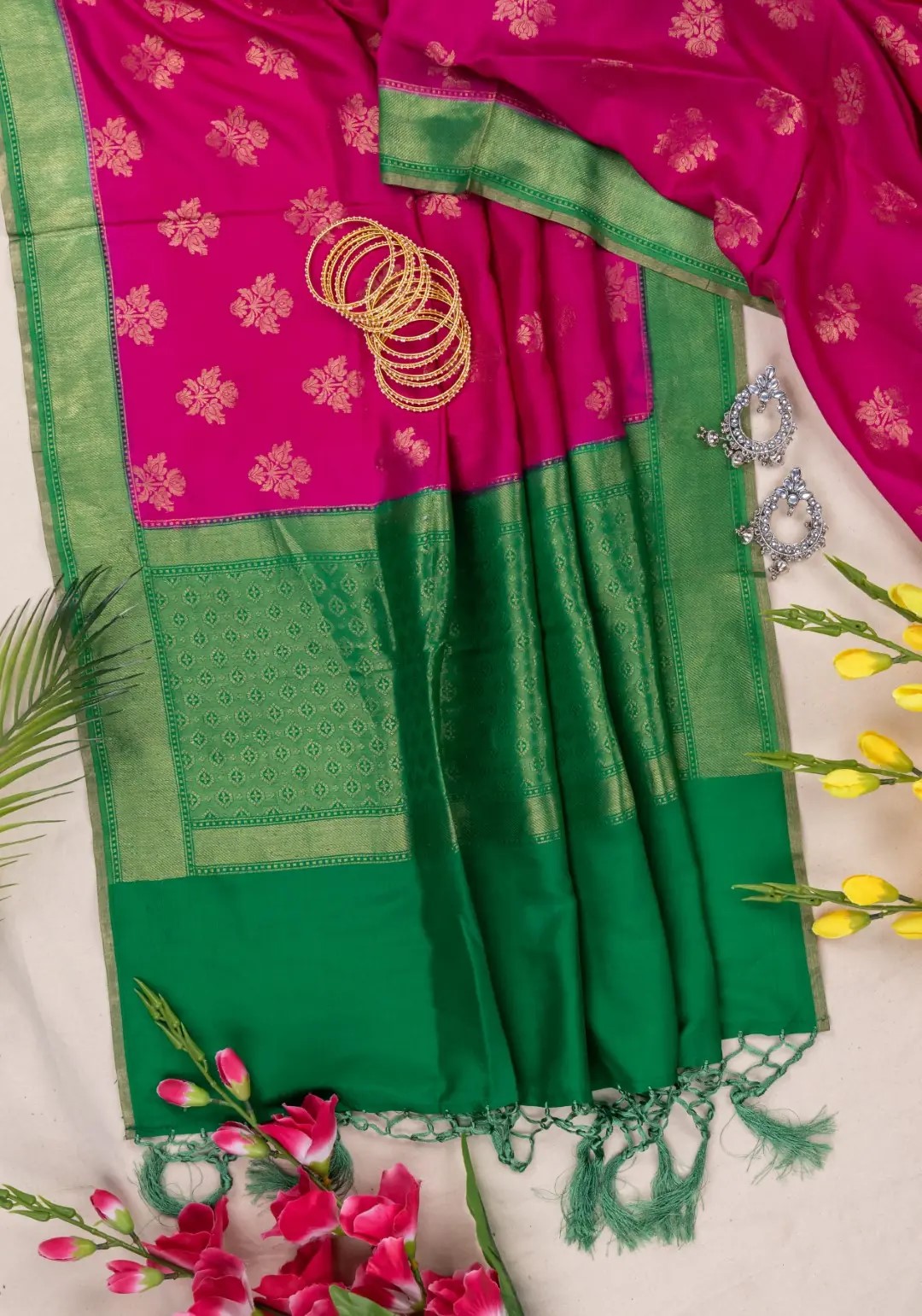 Banarasi Katan Jamewar Dupatta with timeless beauty