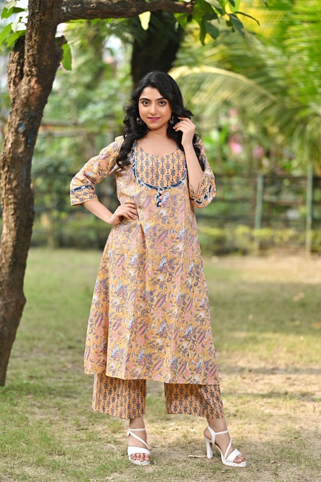 Ethnic Indian attire in pure cotton with traditional block prints