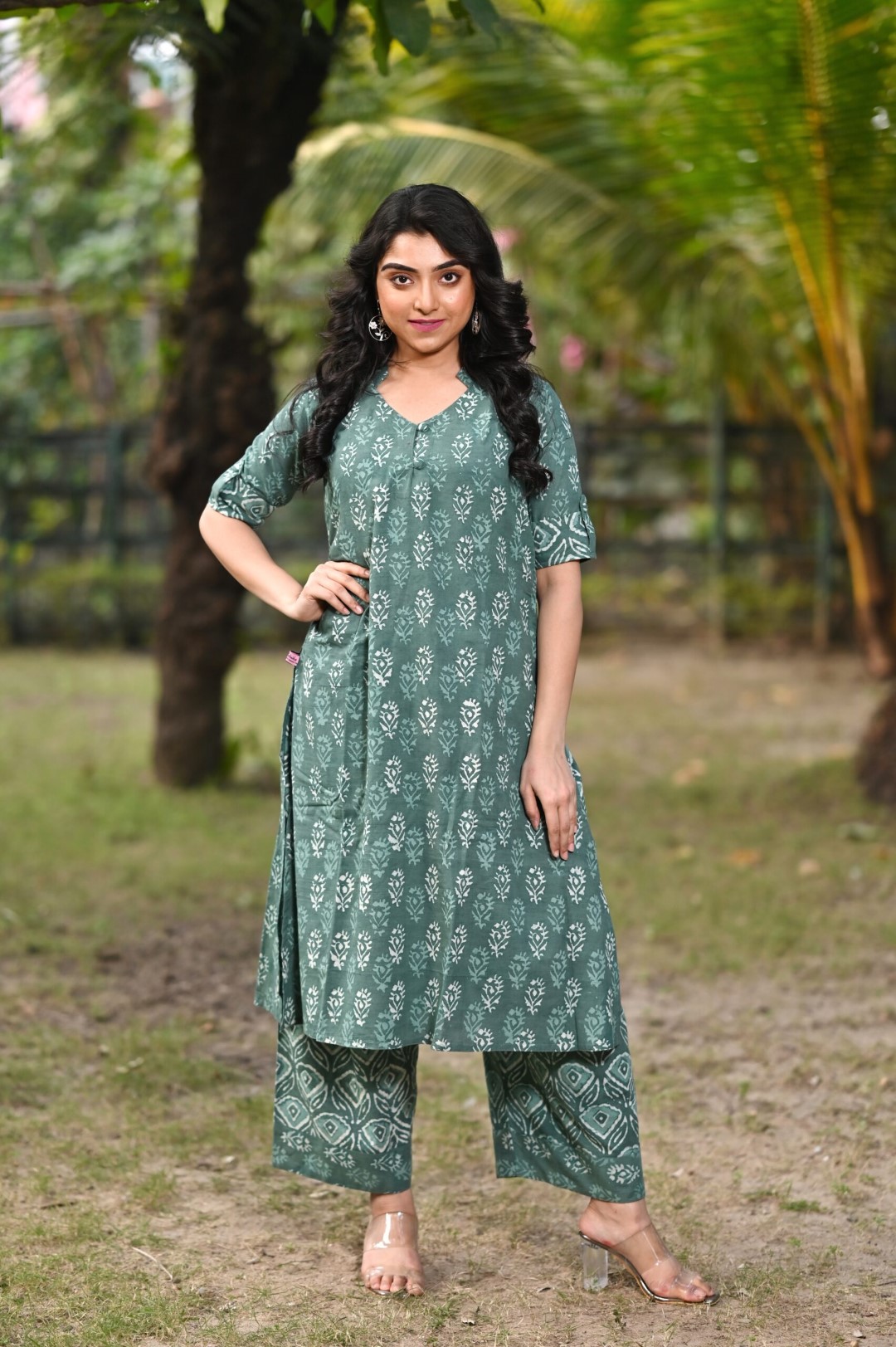 Elegant cotton kurti and pants set with hand block motifs